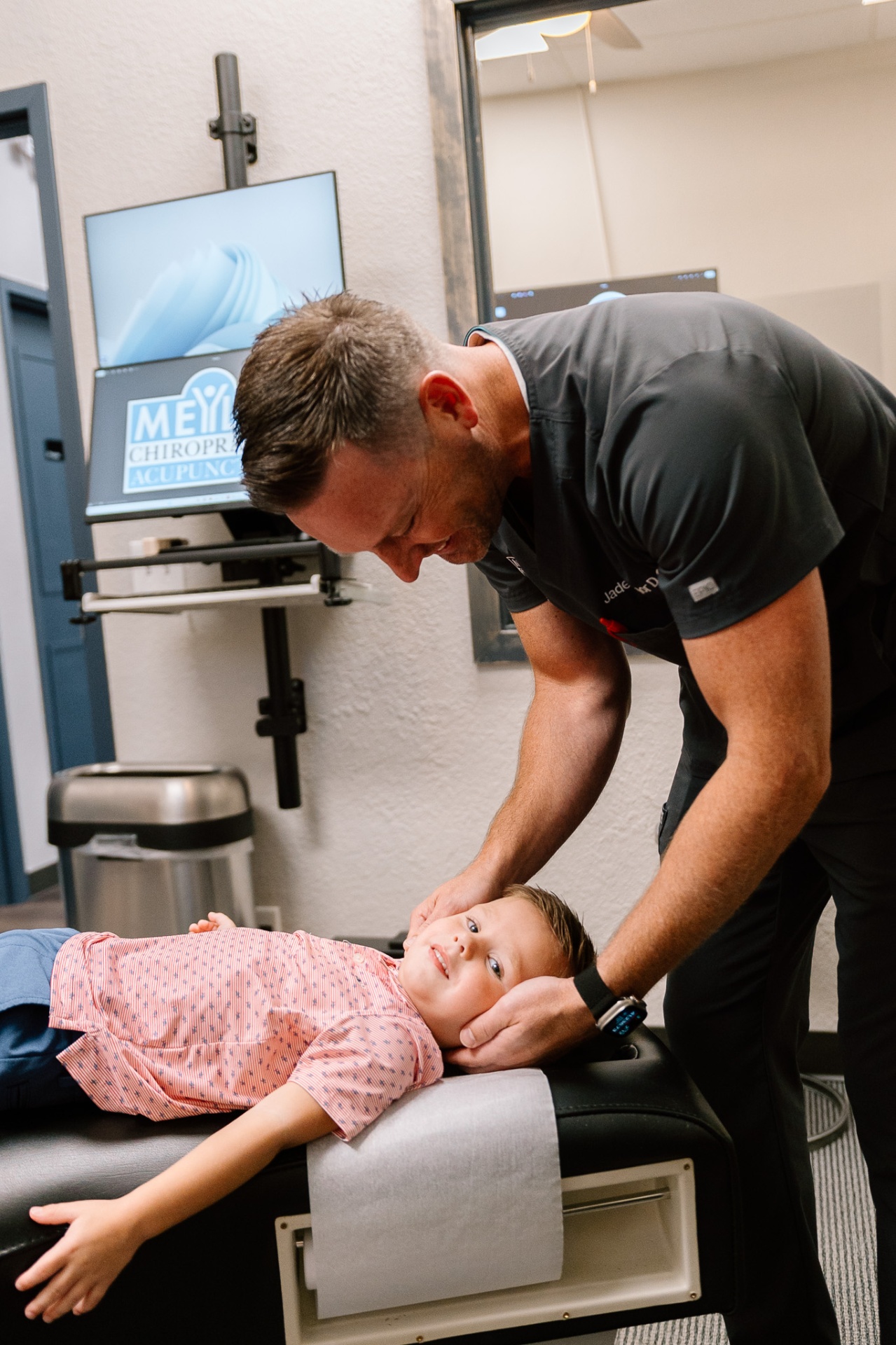 Merriam chiropractor Dr. Meylor providing expert chiropractic care and spinal adjustment